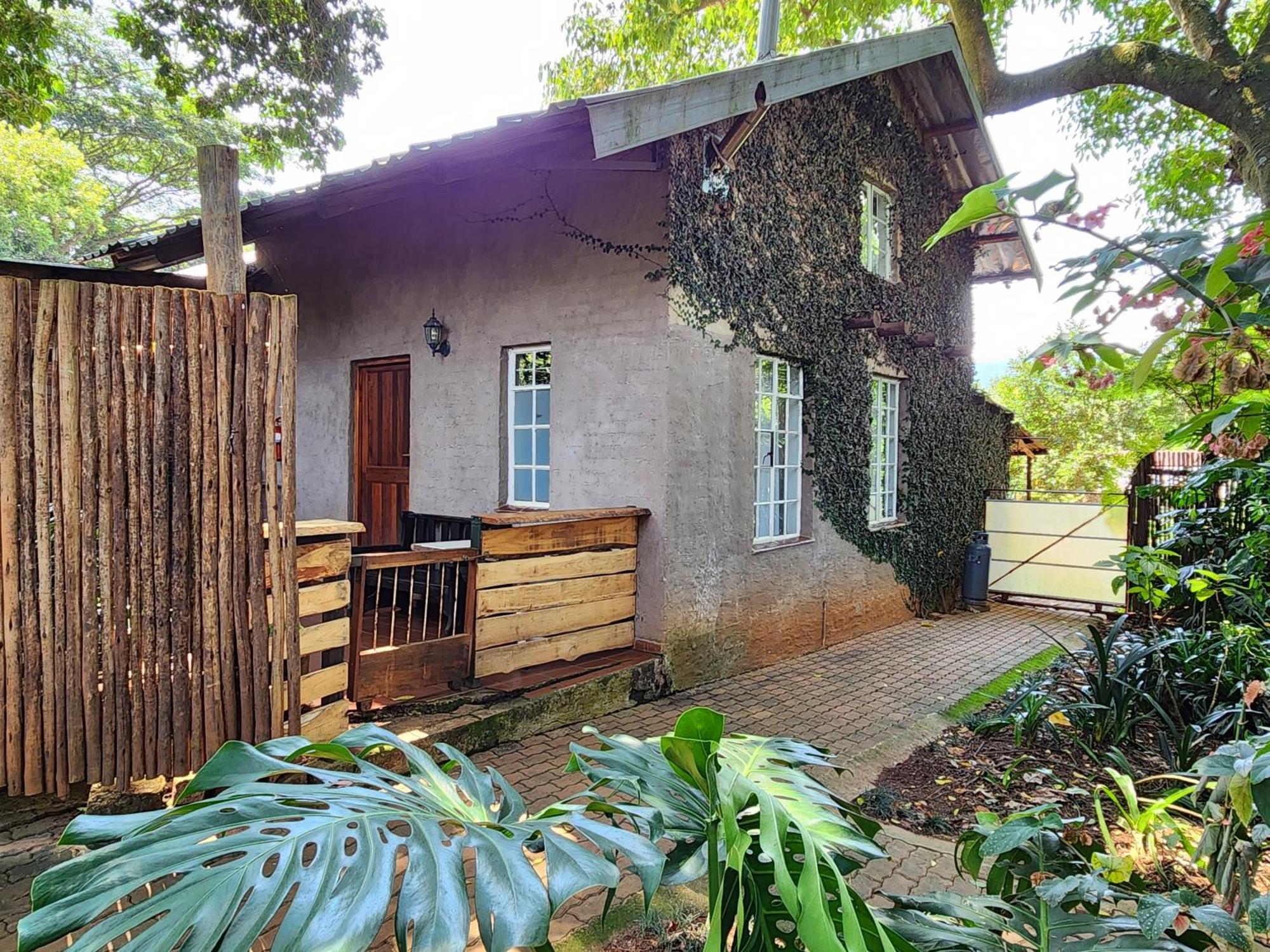 Softwaters Guesthouse Cottages Louis Trichardt Extérieur photo